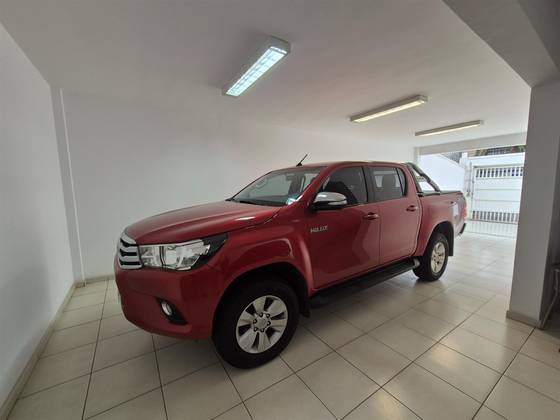 TOYOTA HILUX 2.8 SRV 4X4 CD 16V DIESEL 4P AUTOMÁTICO